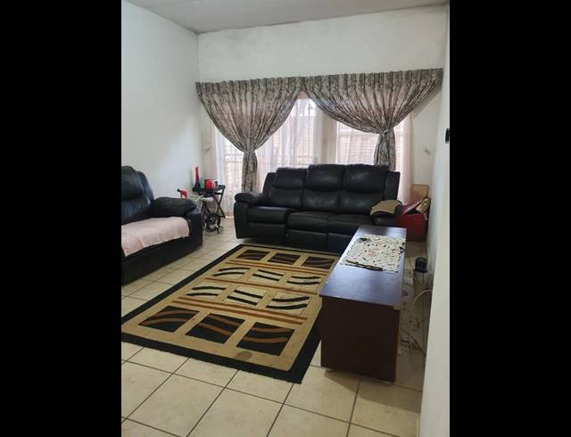 2 BEDROOM APARTMENT FOR SALE IN FLORIDA
